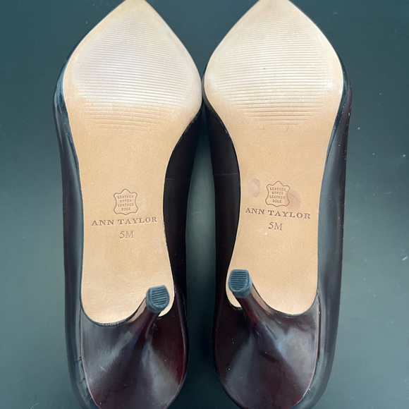 Ann Taylor kitten heel pump BNWB - Picture 4 of 5